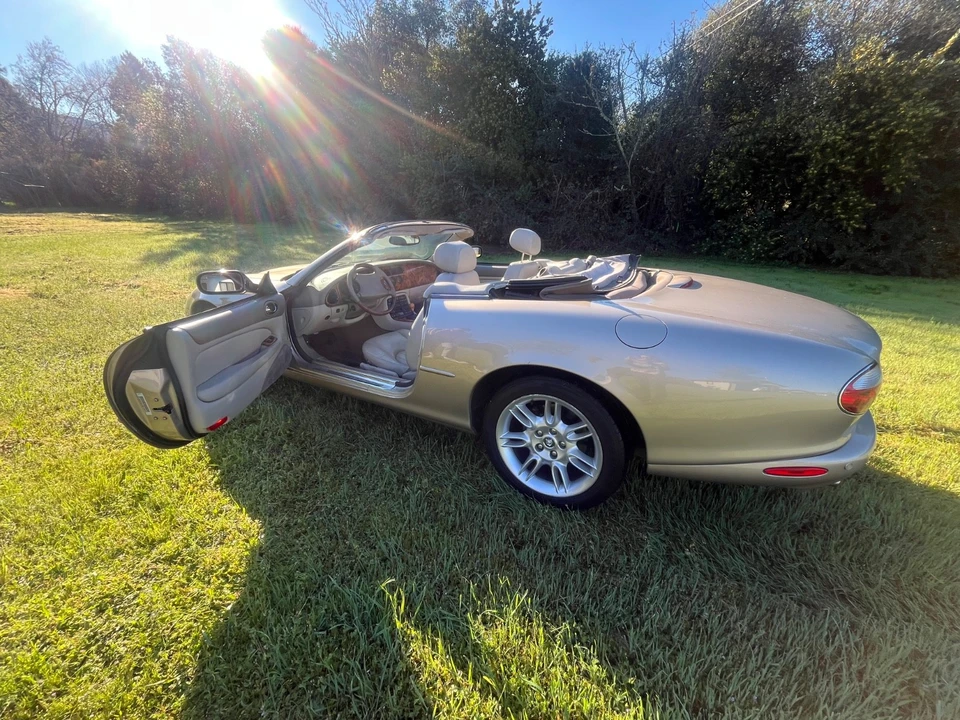 2002 Jaguar X100 XK8 - Image 9 of 21