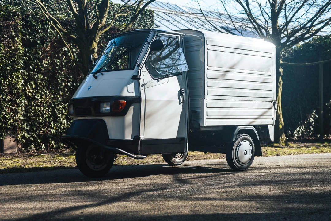 2002 Piaggio - Image 4 of 31