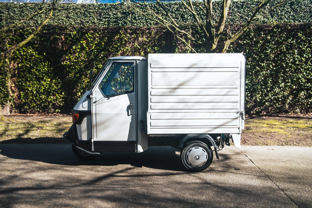 2002 Piaggio - Image 5 of 31