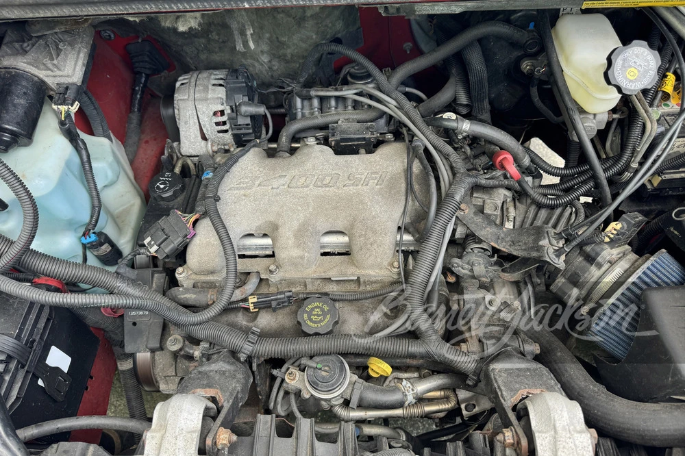 2002 Pontiac Aztek - Image 2 of 28