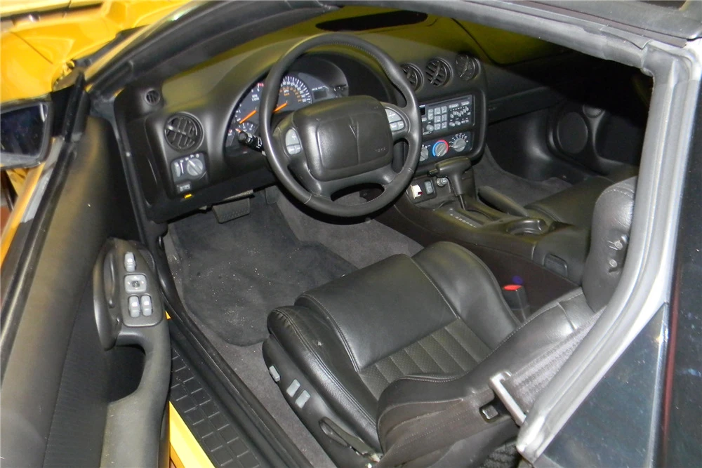 2002 Pontiac Firebird Trans Am 4th Gen - Image 2 of 5