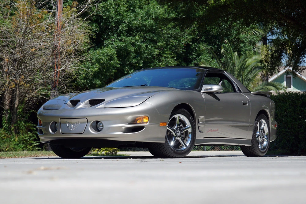 2002 Pontiac Firebird Trans Am 4th Gen - Image 2 of 10
