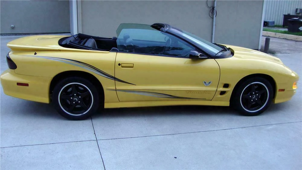 2002 Pontiac Firebird Trans Am 4th Gen - Image 5 of 5