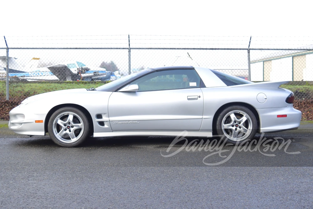 2002 Pontiac Firebird Trans Am 4th Gen - Image 9 of 9