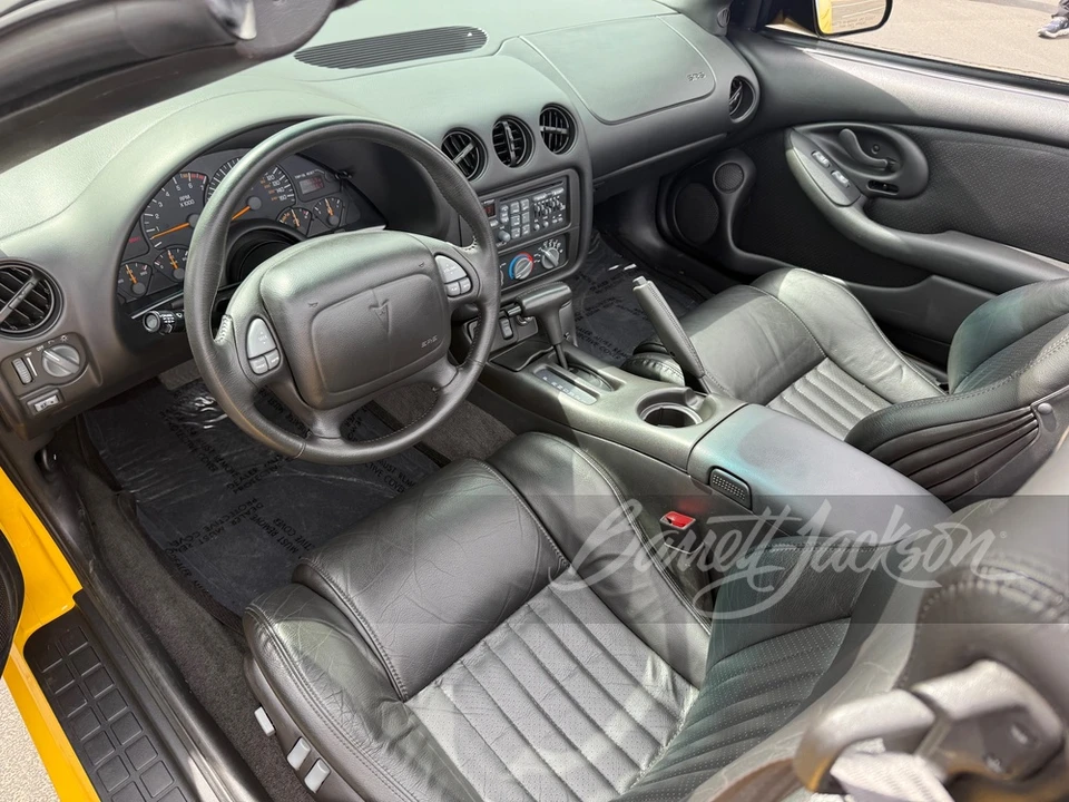 2002 Pontiac Firebird Trans Am 4th Gen - Image 9 of 16