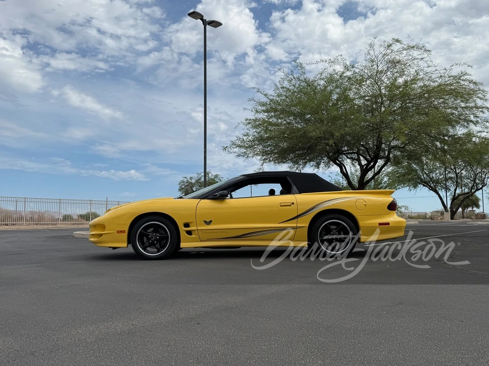 2002 Pontiac Firebird Trans Am 4th Gen - Image 11 of 16