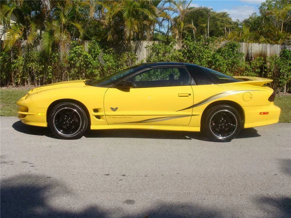 2002 Pontiac Firebird Trans Am 4th Gen - Image 4 of 4