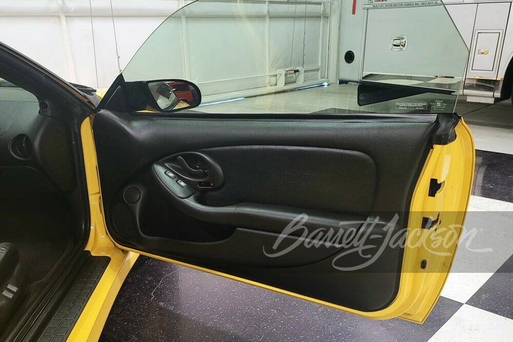 2002 Pontiac Firebird Trans Am 4th Gen - Image 5 of 16