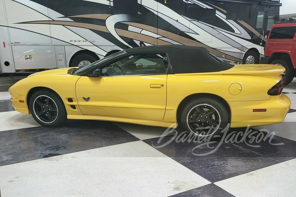 2002 Pontiac Firebird Trans Am 4th Gen - Image 13 of 16