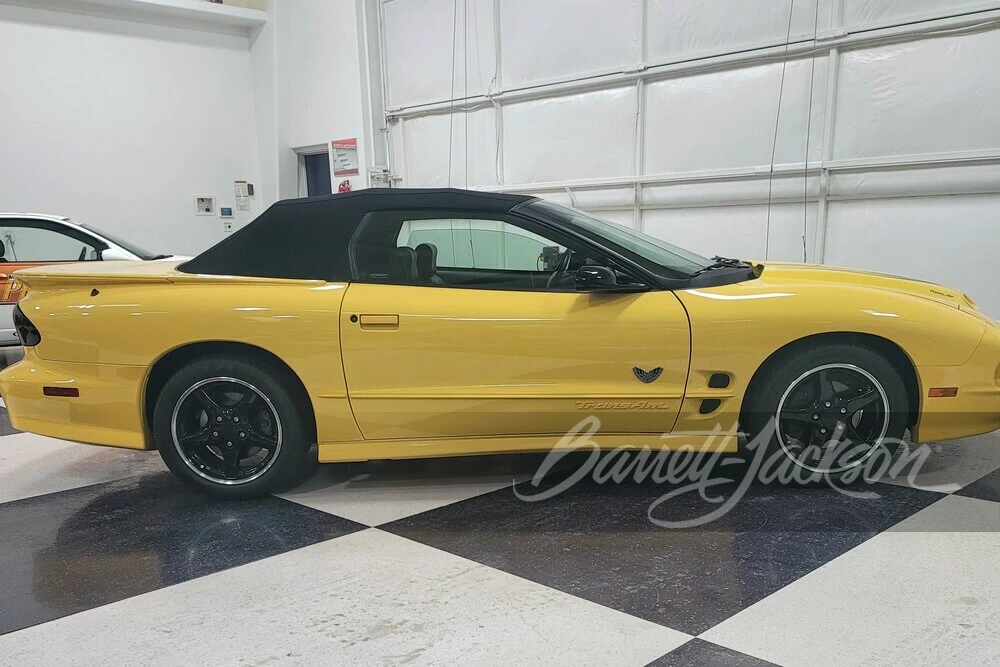 2002 Pontiac Firebird Trans Am 4th Gen - Image 16 of 16
