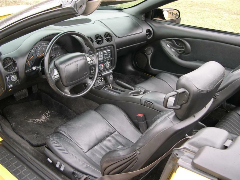 2002 Pontiac Firebird Trans Am 4th Gen - Image 4 of 5