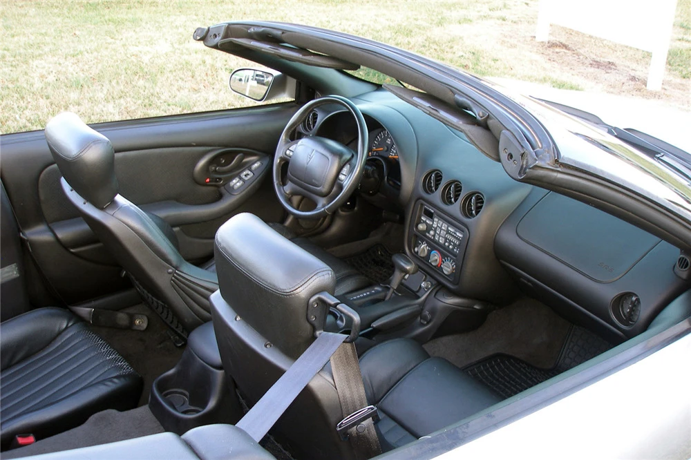 2002 Pontiac Firebird Trans Am 4th Gen - Image 4 of 5