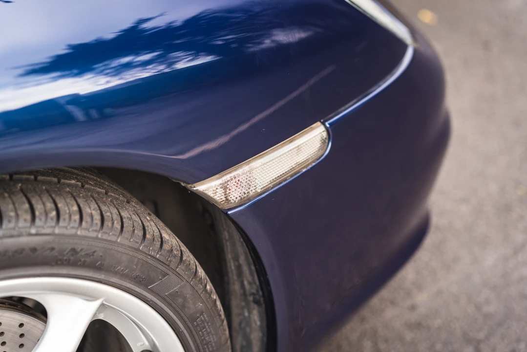 2002 Porsche 996 Carrera 4 - Image 10 of 31
