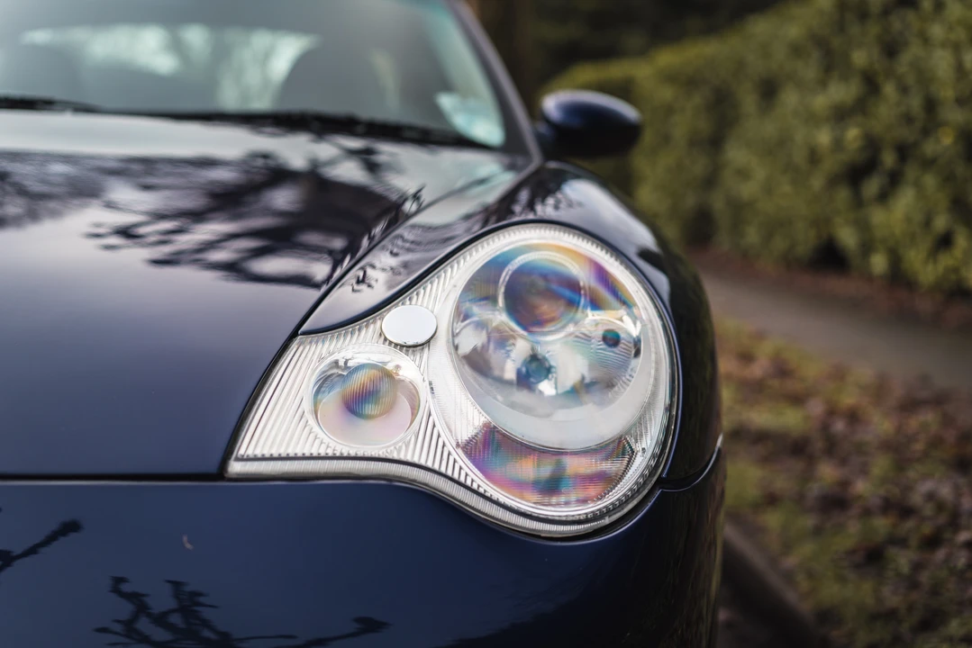 2002 Porsche 996 Carrera 4 - Image 15 of 31