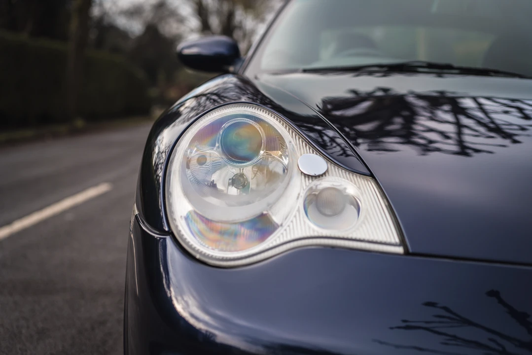 2002 Porsche 996 Carrera 4 - Image 18 of 31