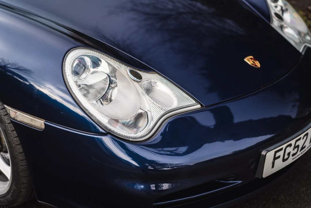 2002 Porsche 996 Carrera 4 - Image 19 of 31