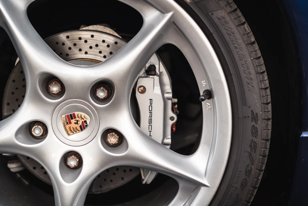 2002 Porsche 996 Carrera 4 - Image 23 of 31