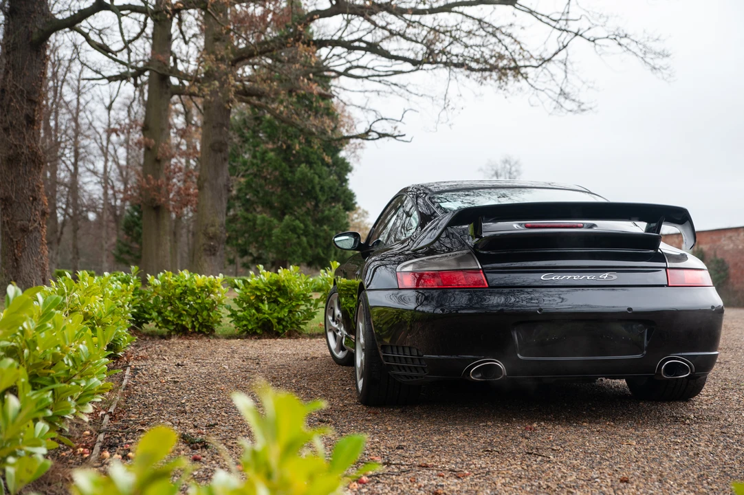 2002 Porsche 996 Carrera 4S - Image 12 of 31