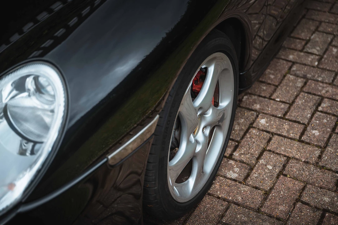 2002 Porsche 996 Carrera 4S - Image 22 of 31