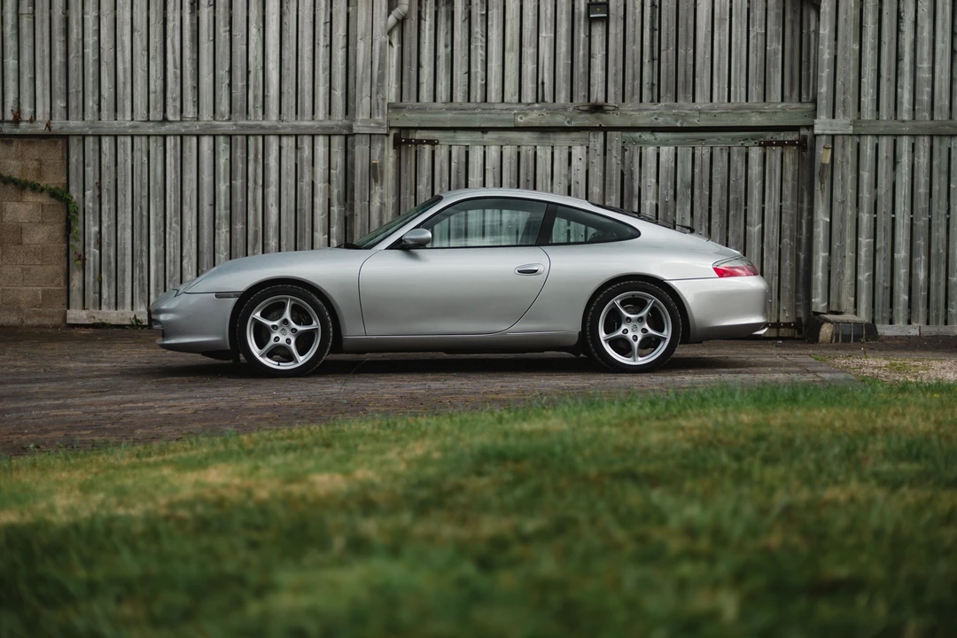2002 Porsche 996 Carrera - Image 12 of 31