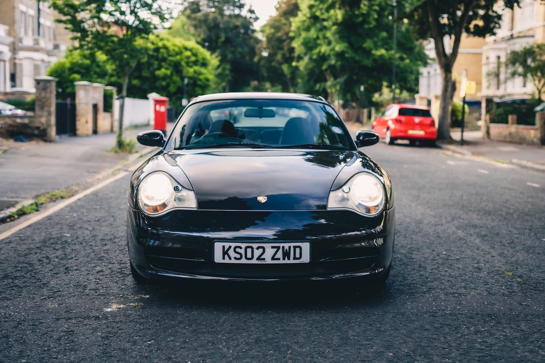 2002 Porsche 996 Carrera - Image 11 of 31