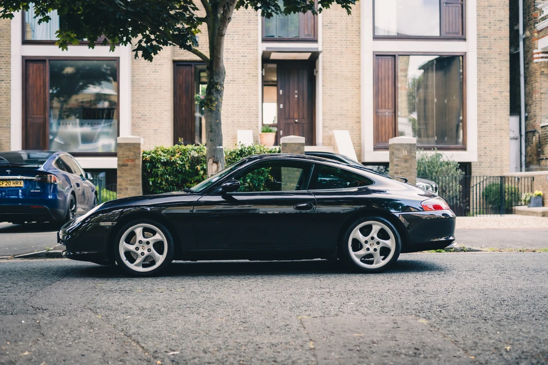 2002 Porsche 996 Carrera - Image 5 of 31