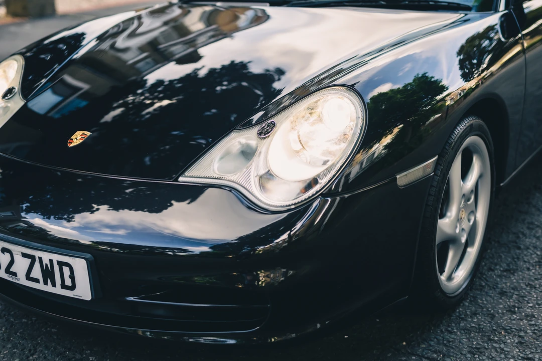 2002 Porsche 996 Carrera - Image 25 of 31