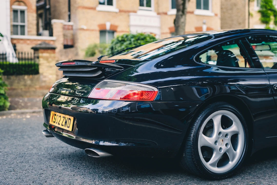 2002 Porsche 996 Carrera - Image 19 of 31