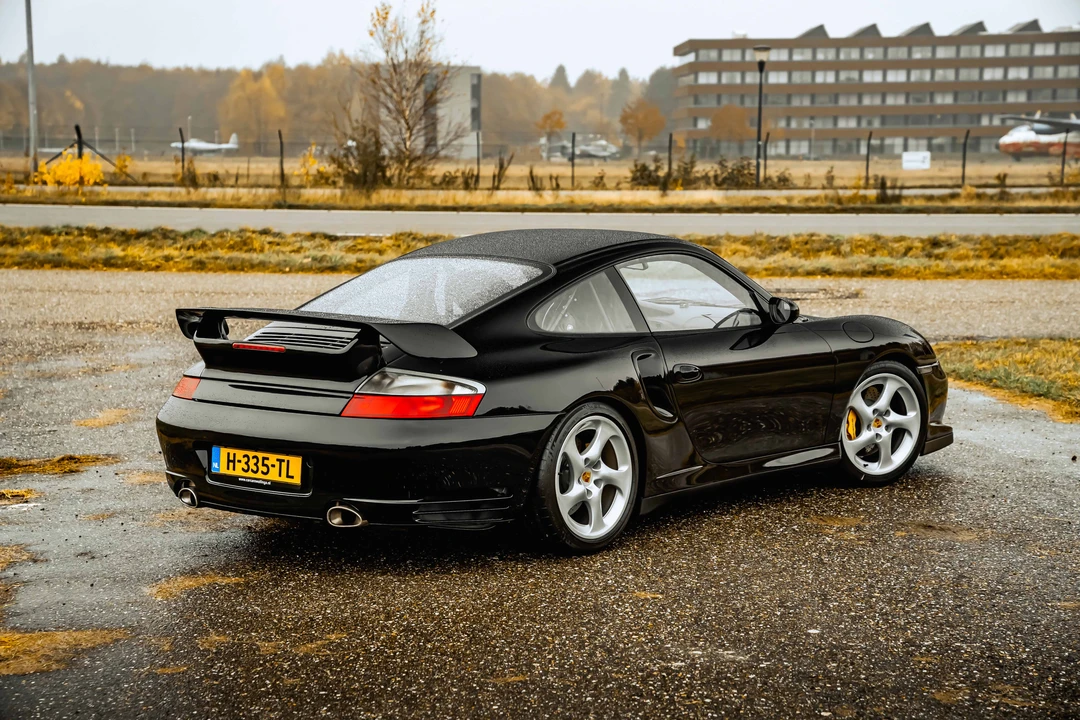 2002 Porsche 996 GT2 - Image 12 of 31