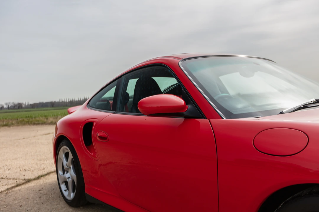 2002 Porsche 996 Turbo - Image 28 of 31