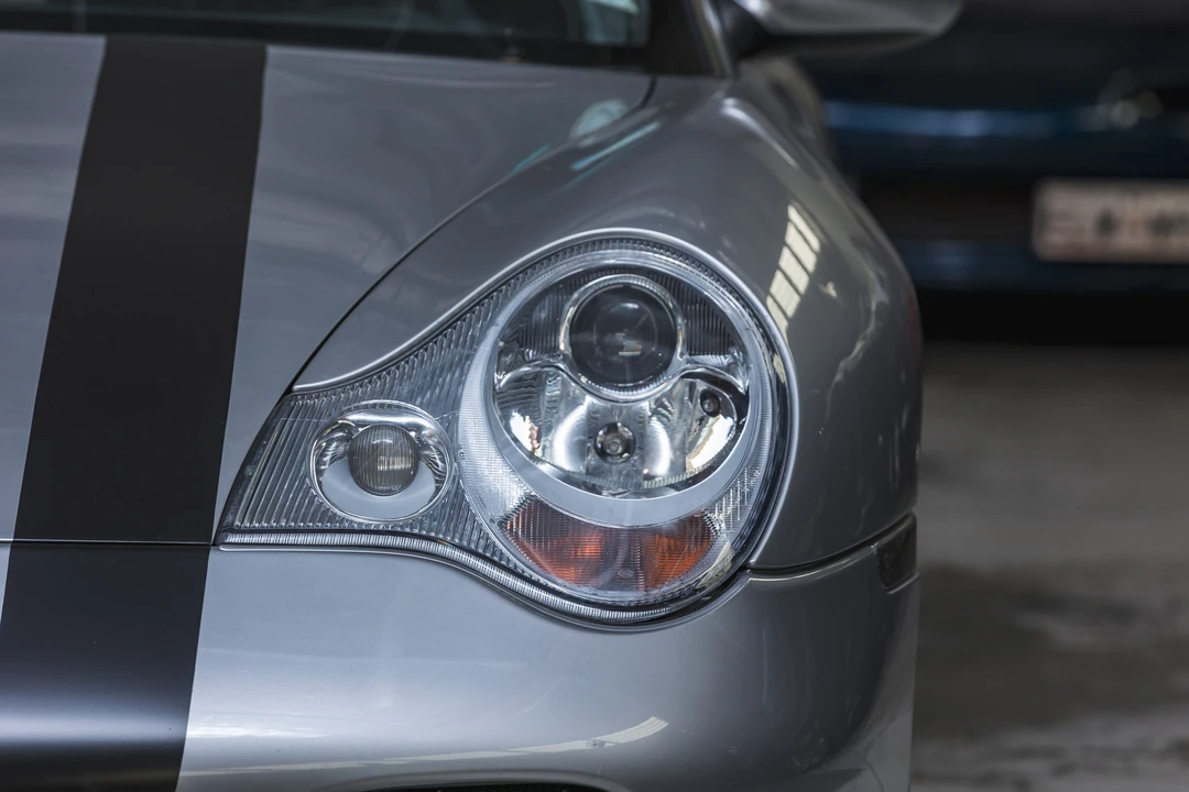 2002 Porsche 996 Turbo - Image 13 of 31