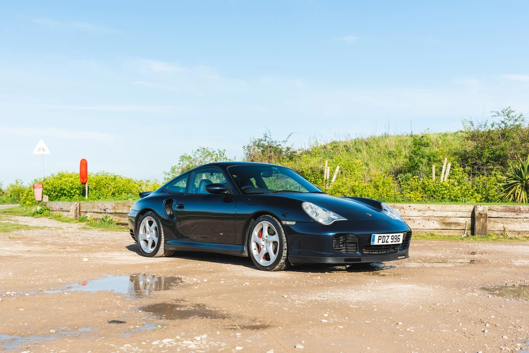 2002 Porsche 996 Turbo - Image 10 of 31