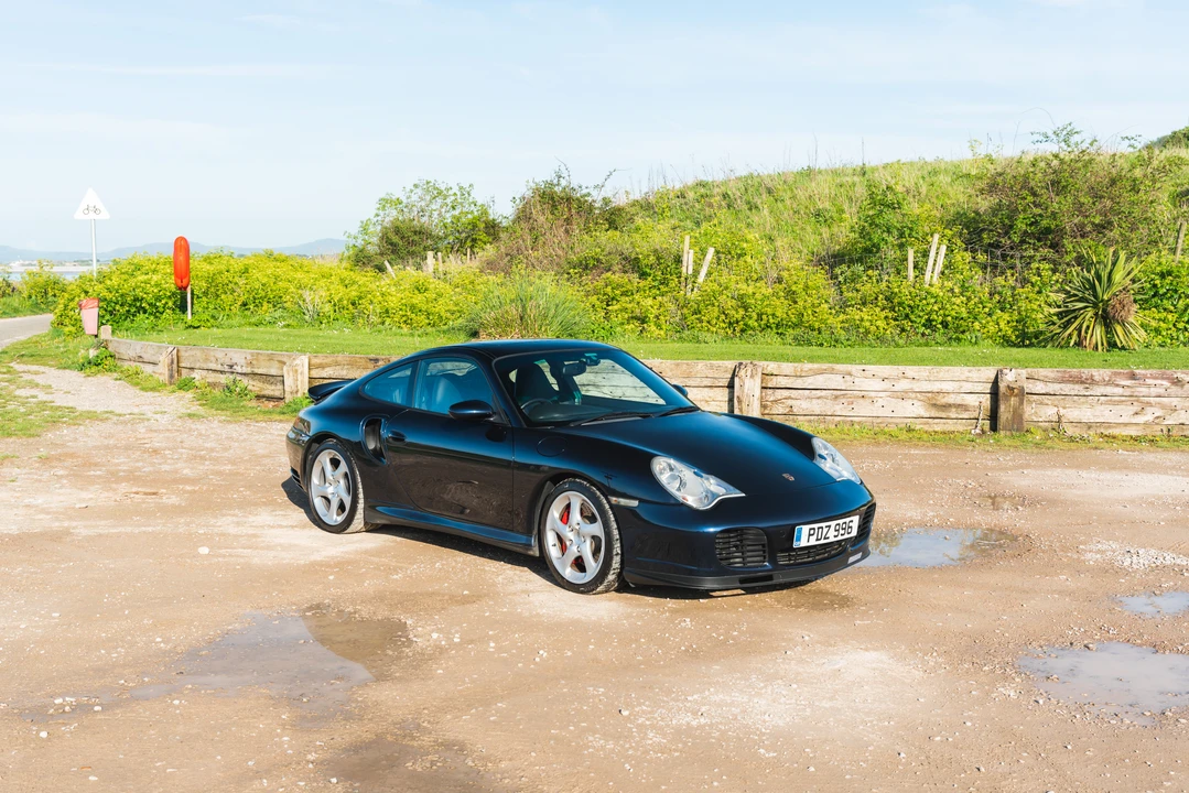 2002 Porsche 996 Turbo - Image 18 of 31