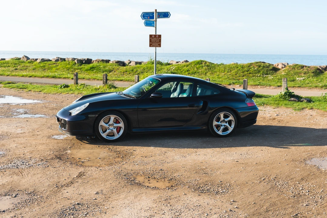 2002 Porsche 996 Turbo - Image 13 of 31