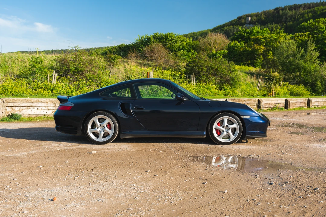 2002 Porsche 996 Turbo - Image 17 of 31