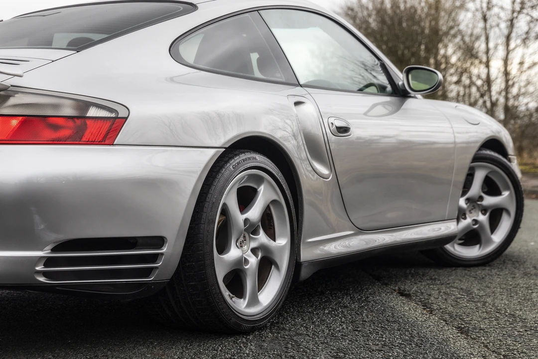 2002 Porsche 996 Turbo - Image 12 of 31