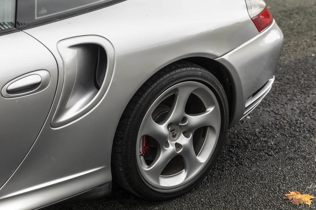 2002 Porsche 996 Turbo - Image 20 of 31