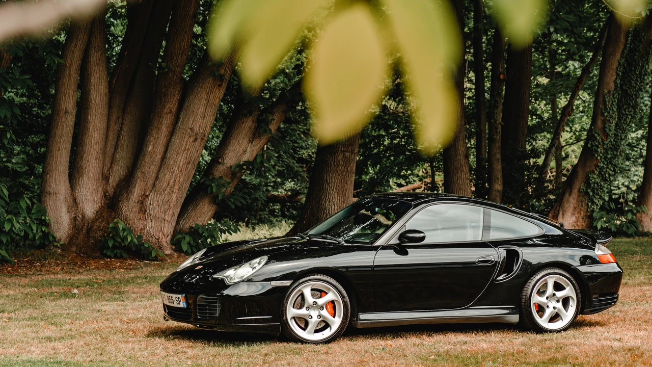 2002 Porsche 996 Turbo - Image 10 of 31