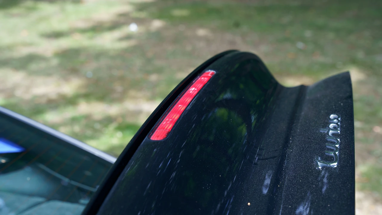 2002 Porsche 996 Turbo - Image 28 of 31