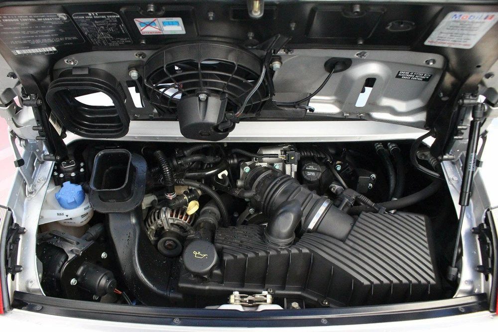 2002 Porsche 996 Carrera 4 - Image 3 of 5