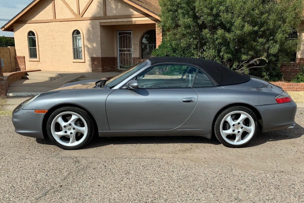 2002 Porsche 996 Carrera 4 - Image 4 of 4