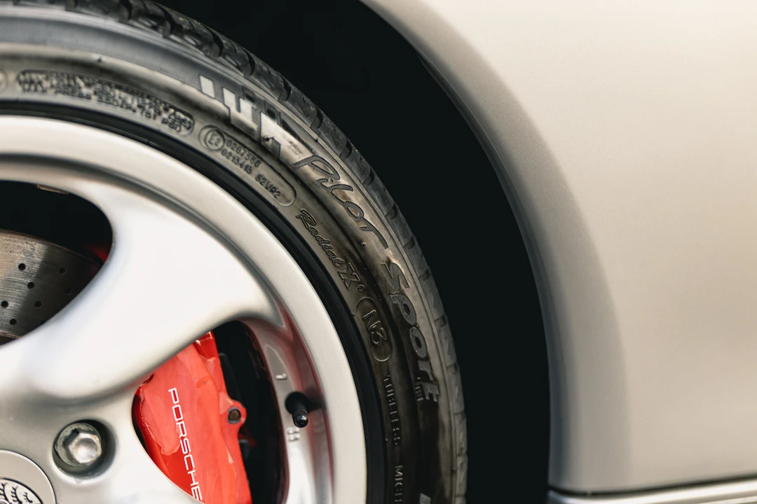 2002 Porsche 986 Boxster S - Image 24 of 31
