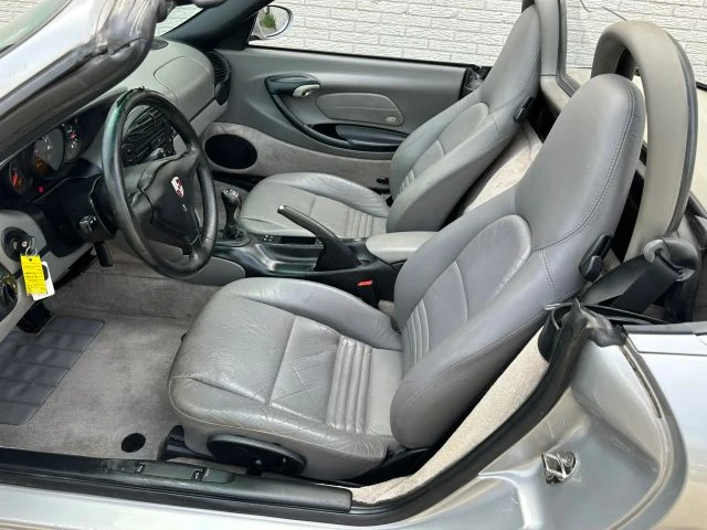 2002 Porsche 986 Boxster - Image 23 of 31