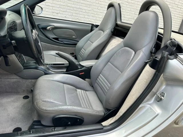 2002 Porsche 986 Boxster - Image 24 of 31