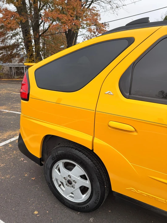 2002 Pontiac Aztek - Image 25 of 31