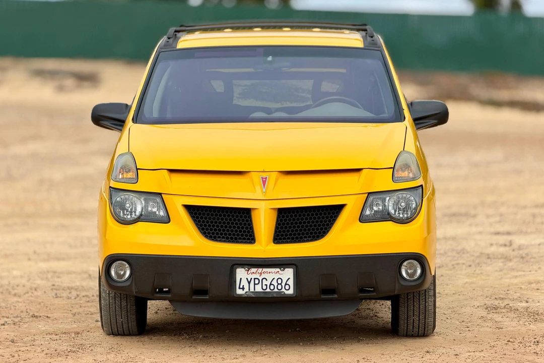 2002 Pontiac Aztek - Image 2 of 31