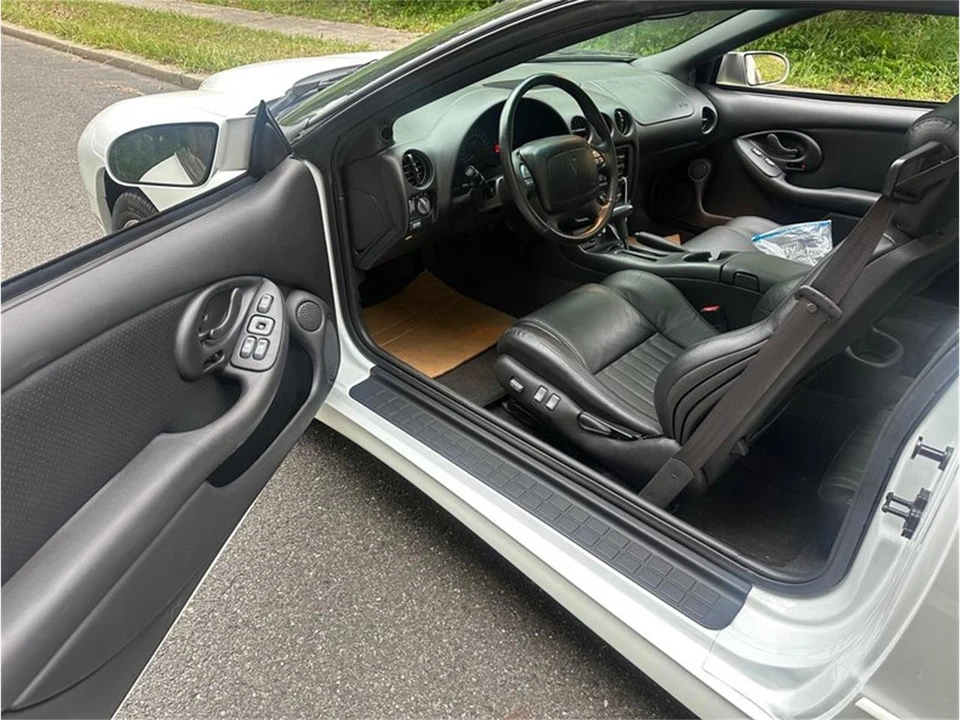 2002 Pontiac Firebird 4th Gen - Image 8 of 10
