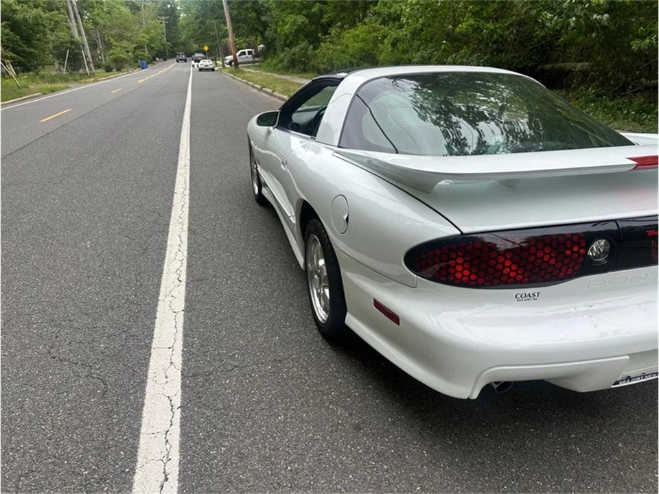 2002 Pontiac Firebird 4th Gen - Image 4 of 10