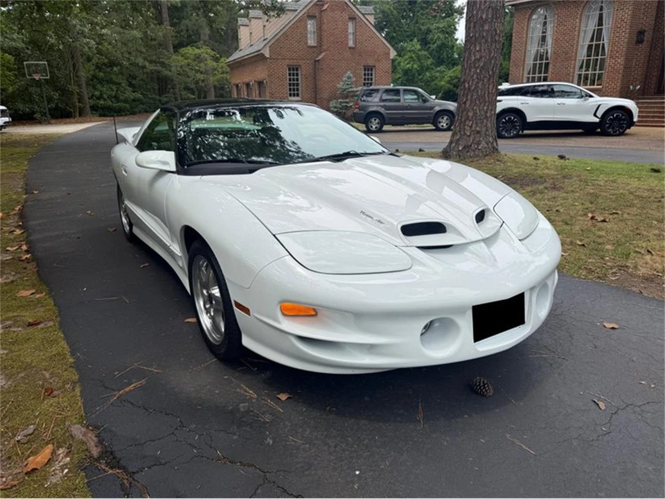2002 Pontiac Firebird 4th Gen - Image 12 of 31