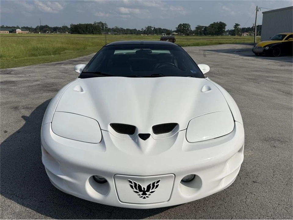 2002 Pontiac Firebird 4th Gen - Image 7 of 19
